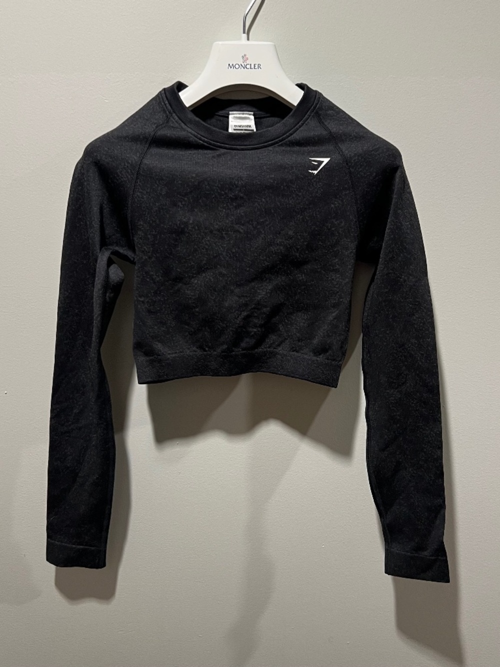 Gymshark Black Long Sleeve Crop Top Seamless Athletic Workout Shirt Size S